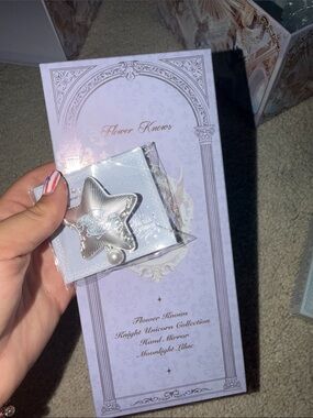 Flower Knows Star Hand Mirror and Star Hair Clip- Lilac